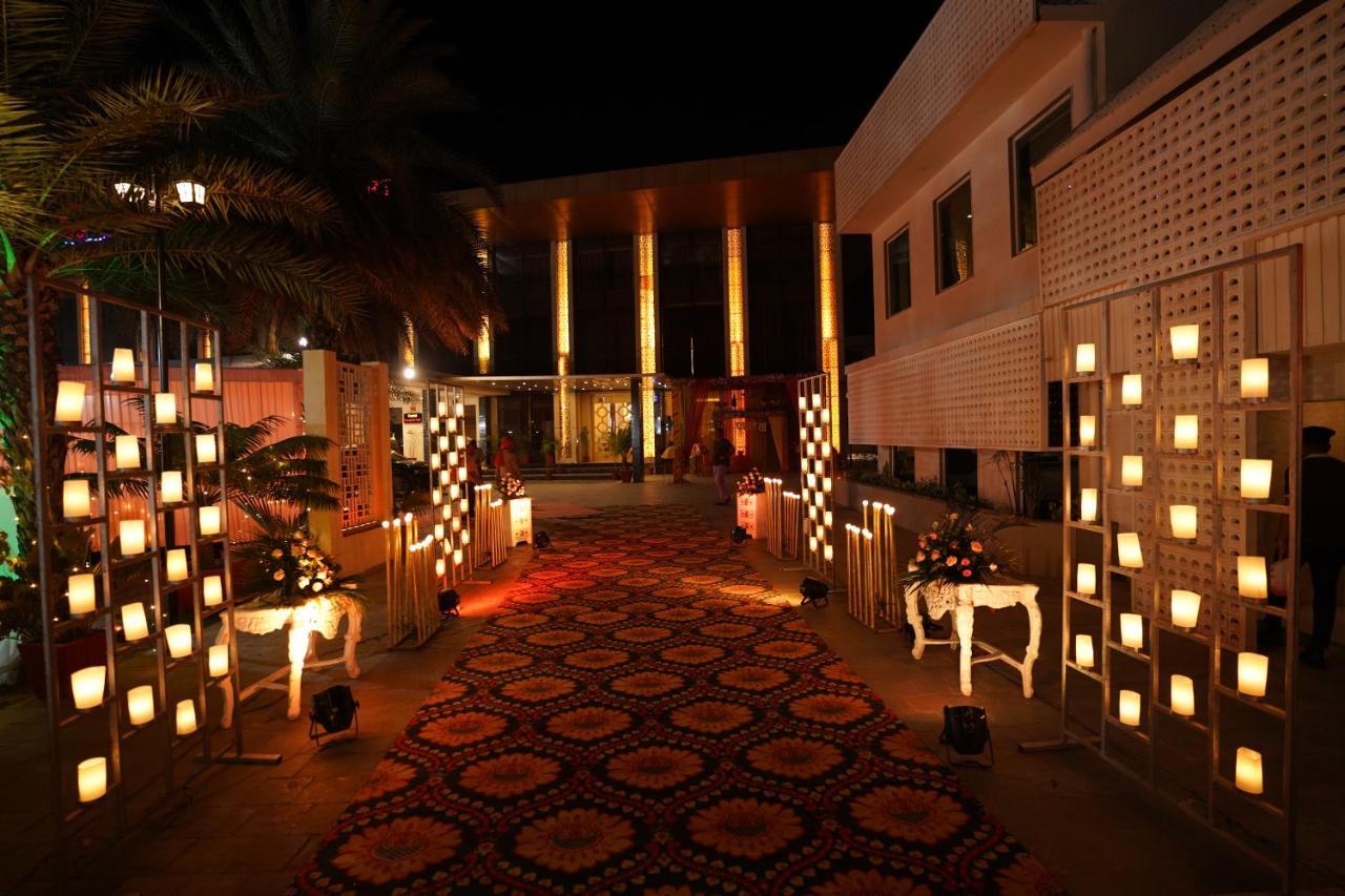 Stardom Resort Jaipur Exterior foto