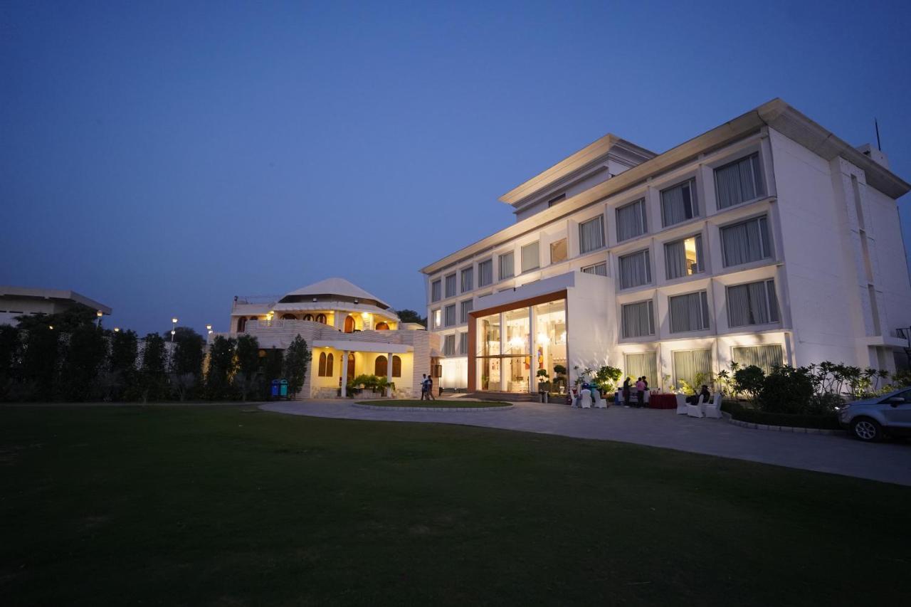 Stardom Resort Jaipur Exterior foto